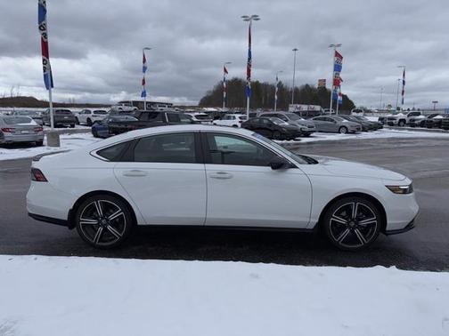 2023 Honda Accord Hybrid Base