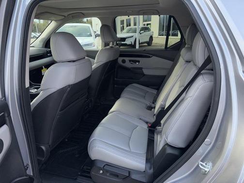 2025 Honda Pilot Touring 8-Passenger