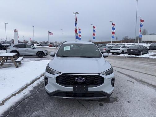 2025 Ford Escape ST-Line Select