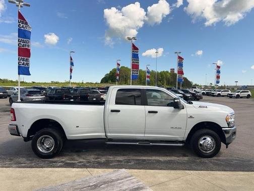 2024 RAM 3500 Big Horn Crew Cab 4x4 8' Box