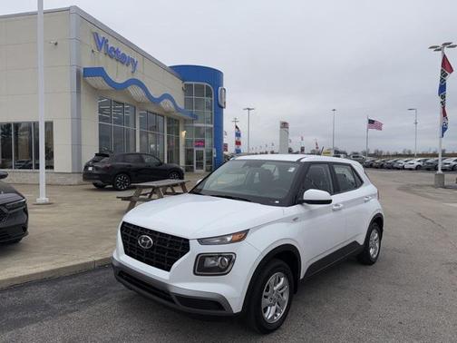 2023 Hyundai VENUE SE