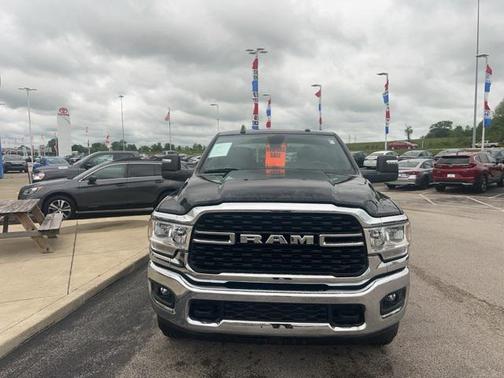2024 RAM 2500 Big Horn Crew Cab 4x4 6'4' Box
