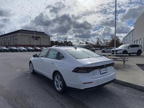 2025 Honda Accord LX 1.5T