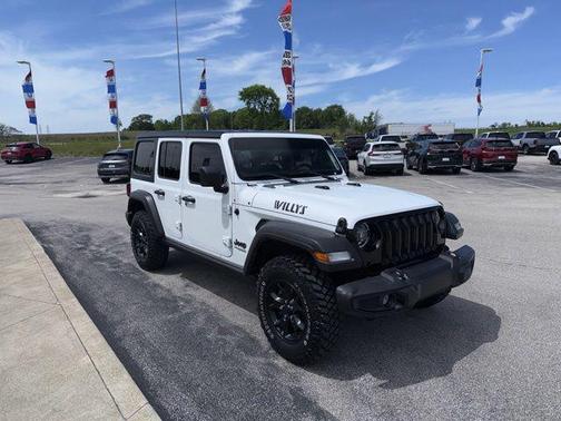 Bright White Clearcoat 2022 Jeep Wrangler Willys