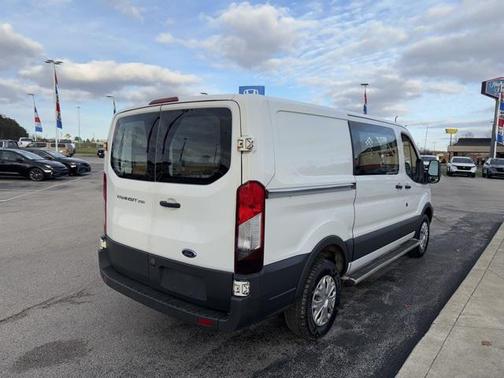 2017 Ford Transit-250 Base