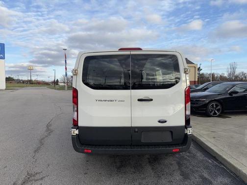 2017 Ford Transit-250 Base