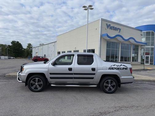 Alabaster Silver Metallic 2012 Honda Ridgeline Sport