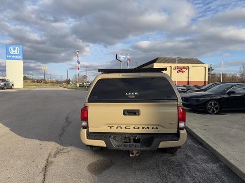 2017 Toyota Tacoma SR