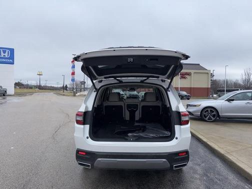 2026 Honda Pilot Touring 8-Passenger