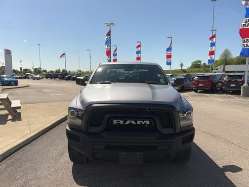 2024 RAM 1500 Classic Warlock Crew Cab 4x4 5'7' Box