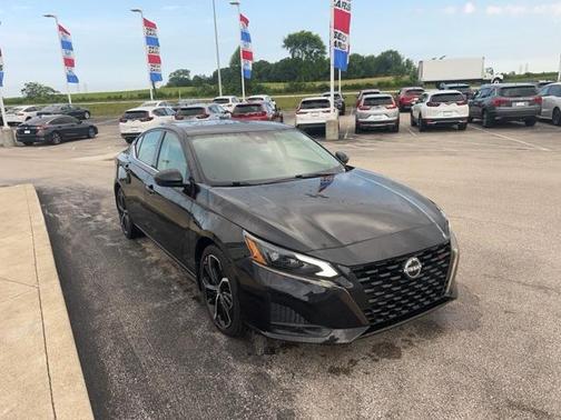 2023 Nissan Altima SR FWD