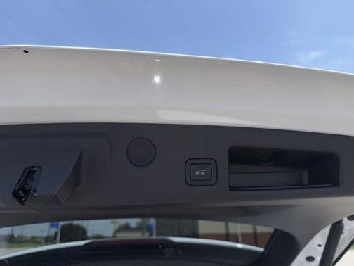 Summit White 2024 Chevrolet Equinox Premier w/1LZ