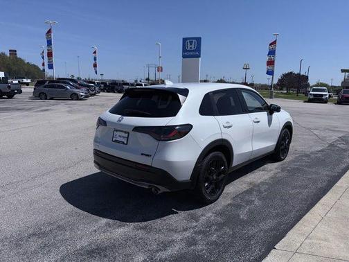 Platinum 2024 Honda HR-V Sport