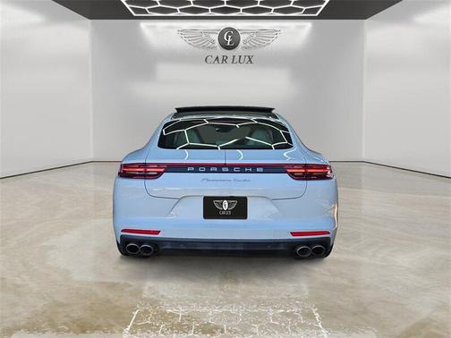 2018 Porsche Panamera Turbo