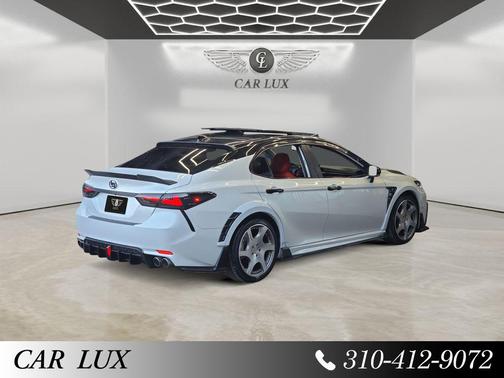 Wind Chill Pearl/Midnight Black Metallic 2022 Toyota Camry XSE