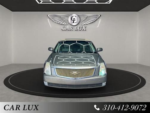 2011 Cadillac DTS Luxury Collection