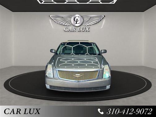 2011 Cadillac DTS Luxury Collection