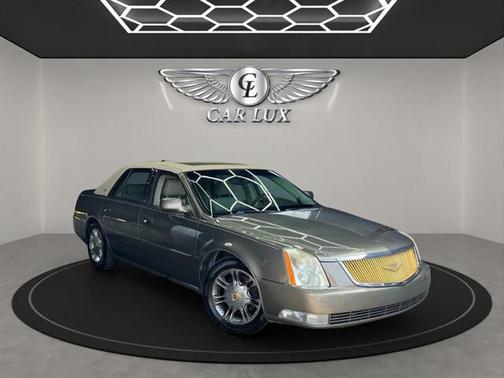 2011 Cadillac DTS Luxury Collection