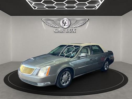 2011 Cadillac DTS Luxury Collection