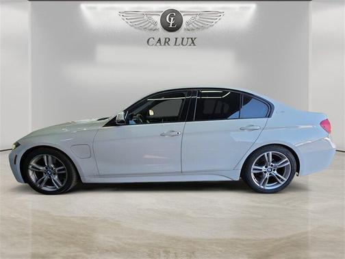 2017 BMW 330e iPerformance