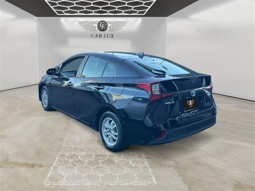 2019 Toyota Prius LE