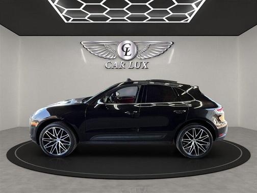 2023 Porsche Macan Base