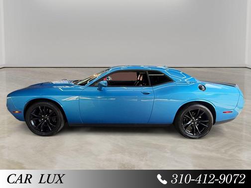 B5 Blue Pearlcoat 2016 Dodge Challenger SXT