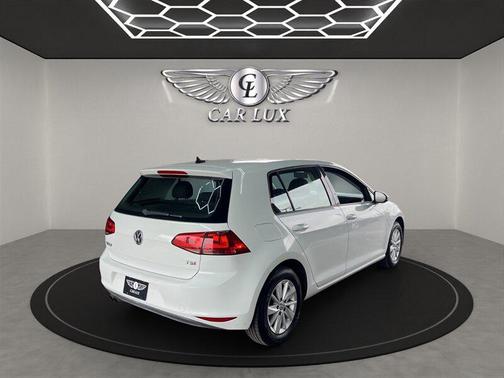2016 Volkswagen Golf TSI S 4-Door