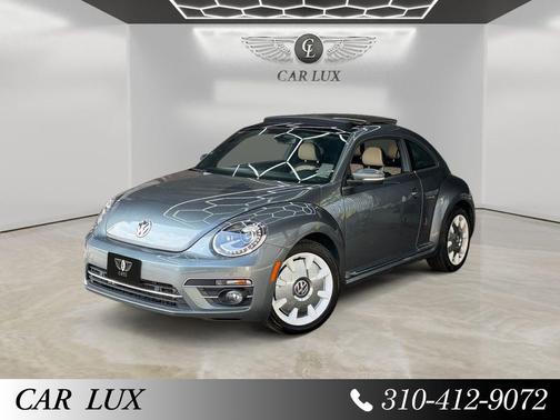 Platinum Gray Metallic 2019 Volkswagen Beetle 2.0T SE