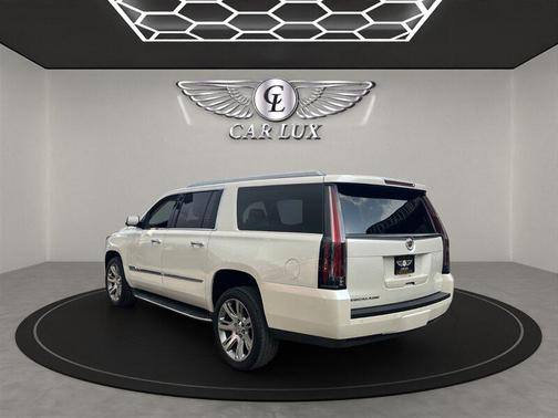 2015 Cadillac Escalade ESV Luxury