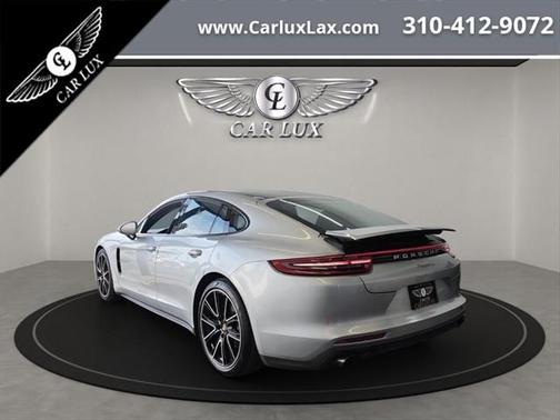 2018 Porsche Panamera 4