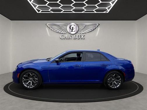 2018 Chrysler 300 Touring