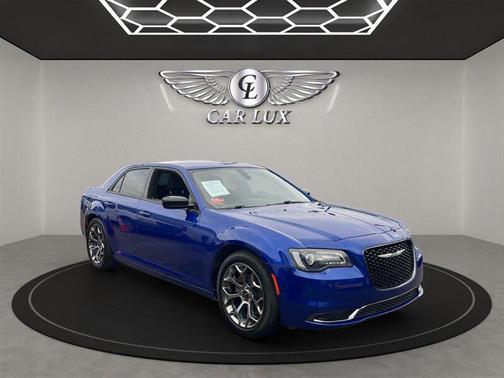 2018 Chrysler 300 Touring