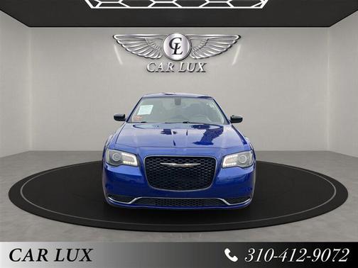 2018 Chrysler 300 Touring