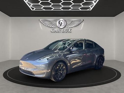 2023 Tesla Model Y Long Range Dual Motor All-Wheel Drive