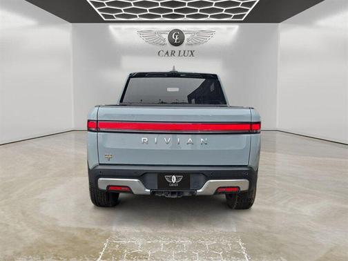 2022 Rivian R1T Adventure