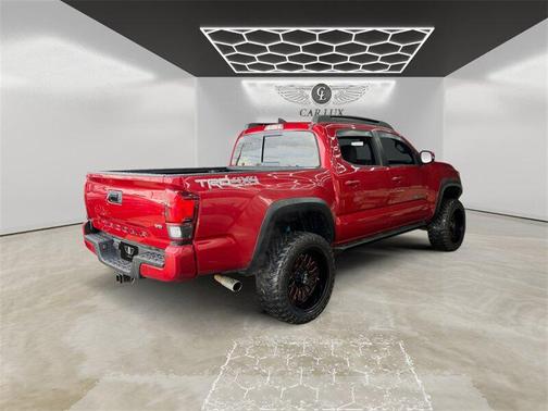 2018 Toyota Tacoma SR