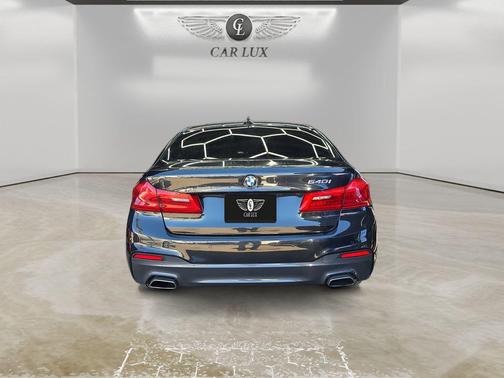 2019 BMW 540 540i