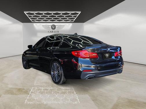 2019 BMW 540 540i