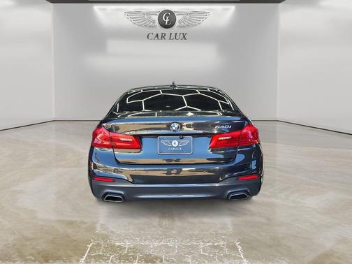 2019 BMW 540 540i