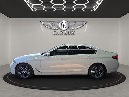 2021 BMW 530 530i