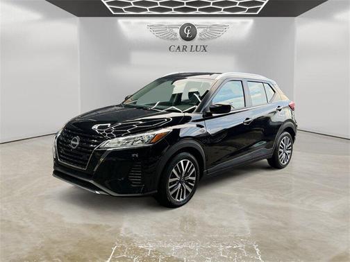 2022 Nissan Kicks SV