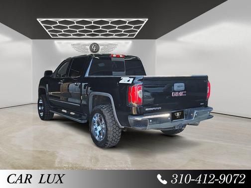 Onyx Black 2018 GMC Sierra 1500 SLT
