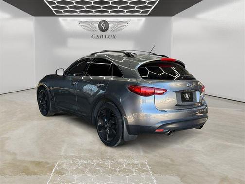 2017 INFINITI QX70 Base