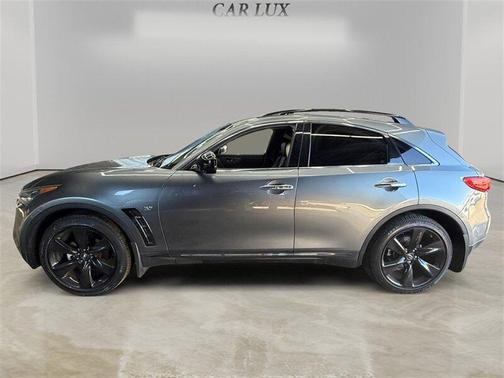 2017 INFINITI QX70 Base