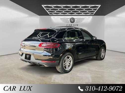 Black 2018 Porsche Macan Macan
