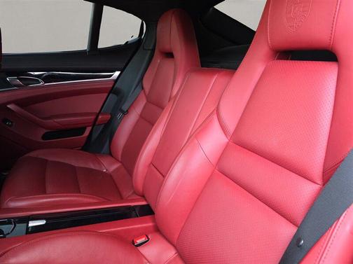 White 2015 Porsche Panamera 4
