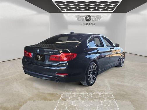 2018 BMW 530 530i