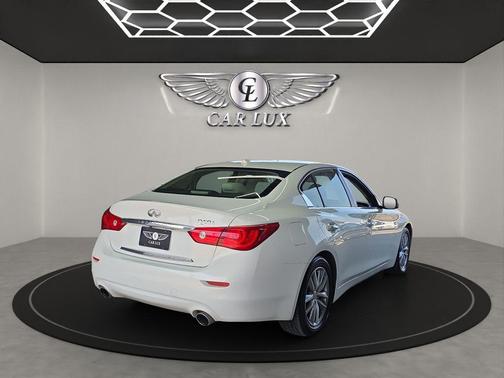 2015 INFINITI Q50 Base