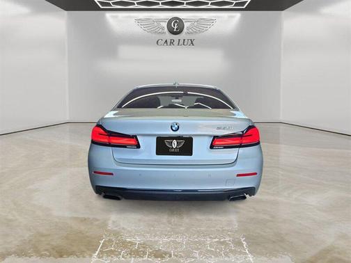 2021 BMW 530 530i
